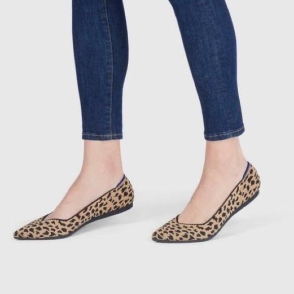 Rothys Pointed Cheetah Print Flats Size 6.5 - Picture 1 of 8